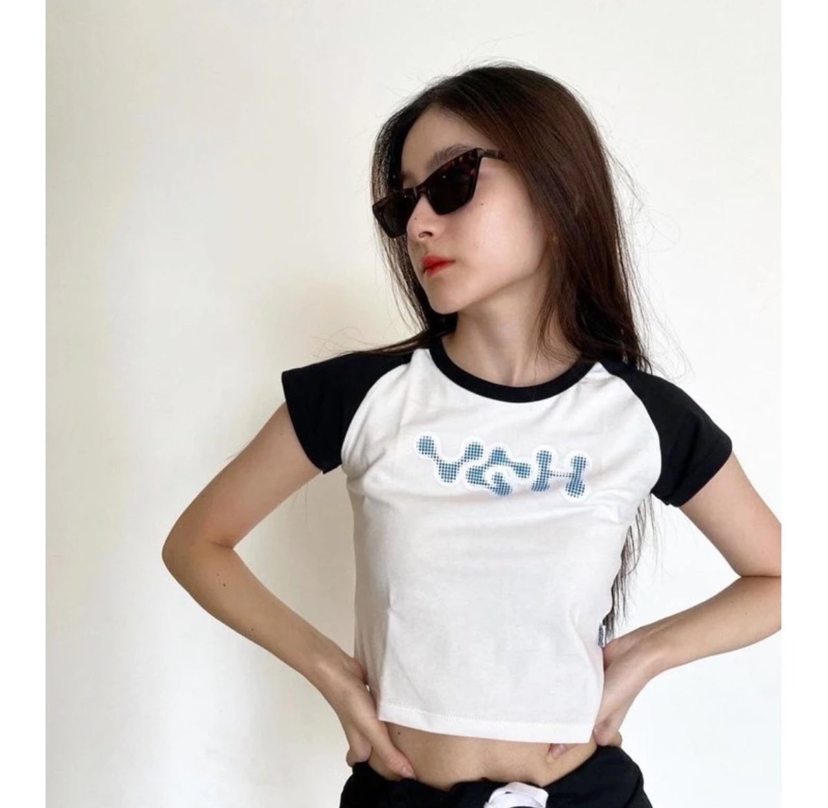 chanuat_'s tweet photo. Vgh size M (มีตำหนินิดเดียว) 280 รวมส่ง
กระโปรง size M 170 รวมส่ง
🎀ทักมาดูสอบถามก่อนได้ค่ะ🎀
 #vghbkk #ส่งต่ออcintage #ส่งต่อเสื้อผ้า #cintageshopส่งต่อ #ส่งต่อเสื้อผ้ามือสองสภาพดี #vghbkkส่งต่อ #uxryclub https://t.co/Q8T2oieLfY