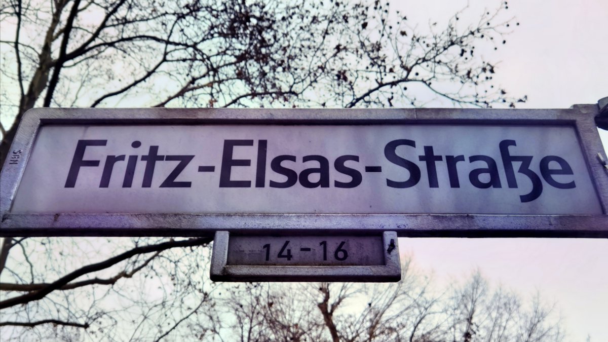 Fritz-Elsas-Straße, Schöneberg. Erinnerung an Dr. Fritz #Elsas (* 1890, † 1945 (#otd)), Staatswissenschaftler, Mitglied der (liberalen) Deutschen Demokratischen Partei und Politiker, unter dem Naziterror im Widerstand und am 4. Januar 1945 im KZ Sachsenhausen ermordet.

#Berlin