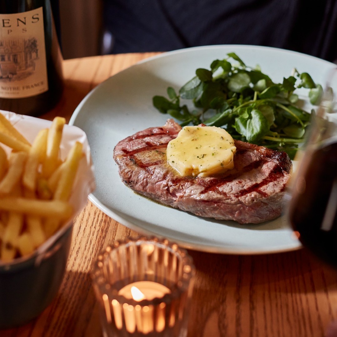 NewcastleNE1's tweet photo. Ooo la la - have you heard the news? Côte Brasserie is back for #NE1RestaurantWeek 🍽️✨
They're bringing the decadence with FOUR courses for just £25 all week! 🤵👀
PLUS... they also have a Burgundy Breakfast for £15 served Mon-Fri from 9am-11am! 🍳
https://t.co/29fBPjuAOh https://t.co/cFW5PmXWT3