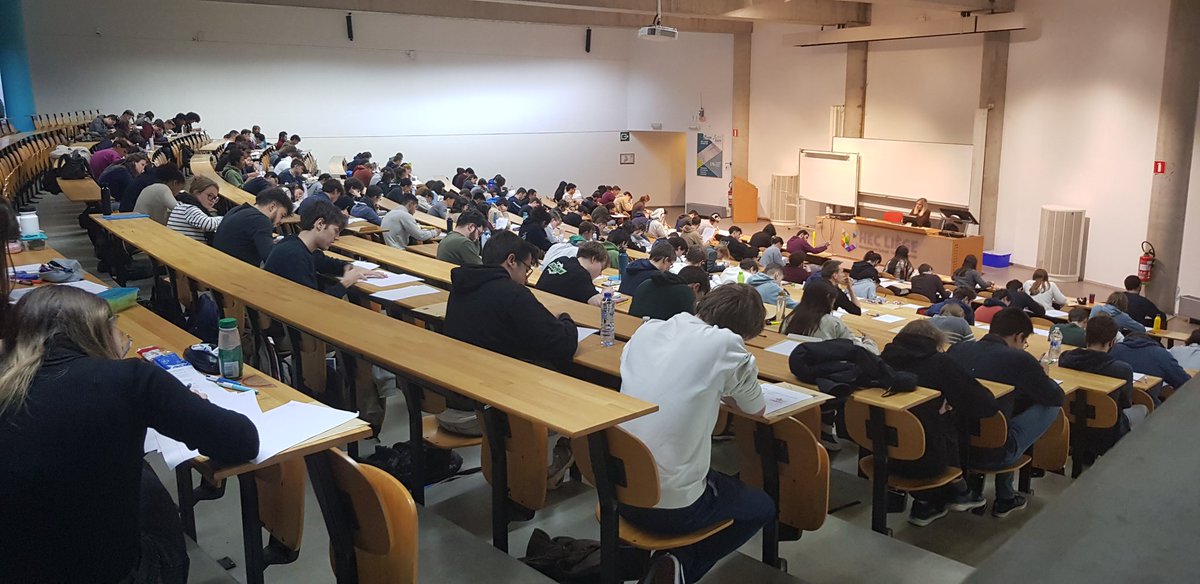 Bon courage à toutes le étudiantes et tous les étudiants qui débutent aujourd'hui leur session. C'est le moment de récolter le fruit de votre travail.