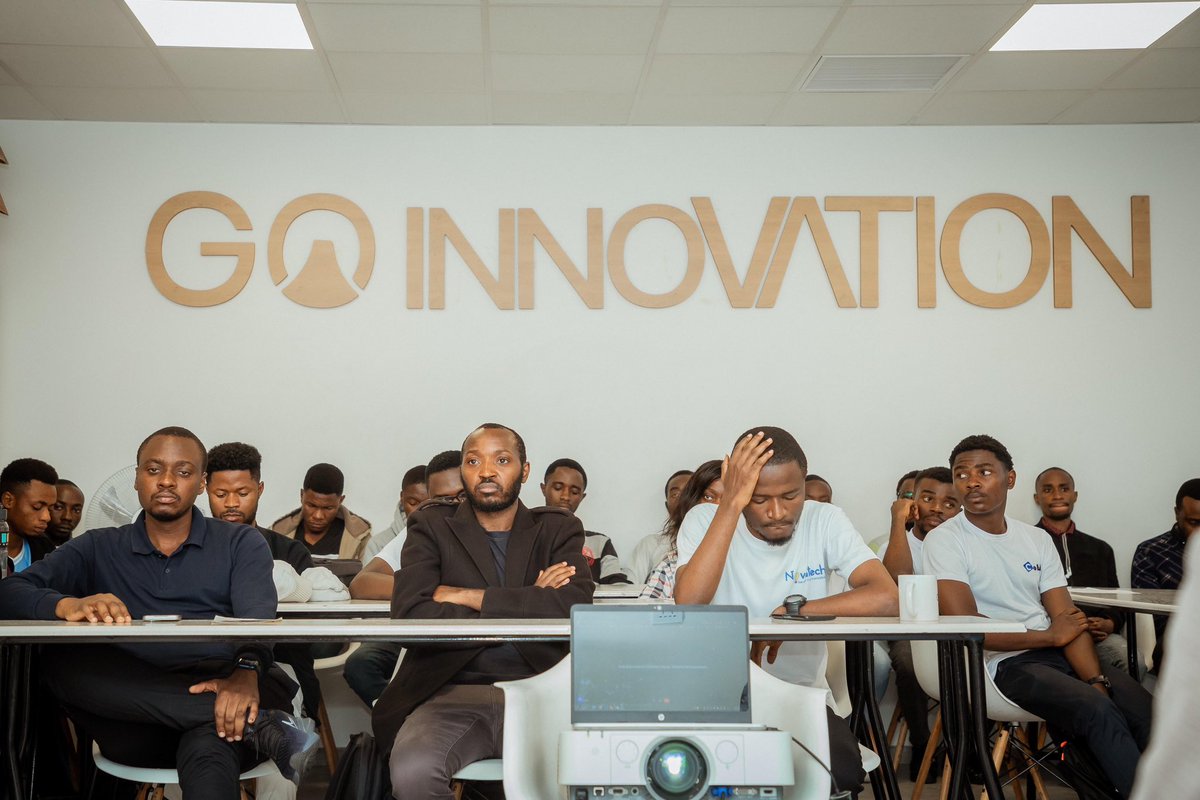 go_innovation's tweet photo. Les discussions ont porté sur le Code du Numérique, le role du Ministère du Numérique, l'accessibilité des API Mobile Money, ainsi que d'autres sujets captivants ! Ils ont discuté des défis actuels, explorant des solutions pour propulser la RDC dans cette sphère.
#TechCongo https://t.co/IzxSQIgqNo
