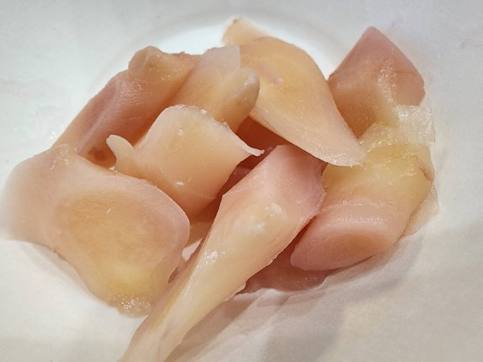 出勤前に新年会！ 手作りピザの具材用で置いてあった岩下の新生姜美味すぎで具材にする前に全部食べきりそう https://t.co/zwwJ1iaqQF