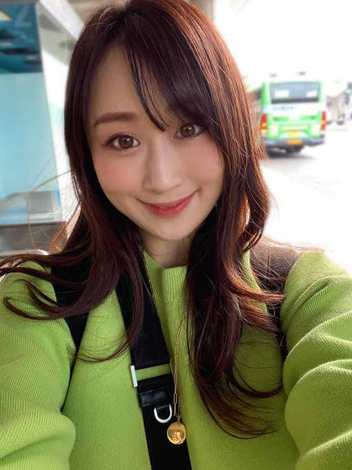 韓国🇰🇷にきちゃったよ🥰 誰ときてるでしょー😍  #川上ゆう #yuukawakami https://t.co/WpfTpZCmoH<a href="/tag/%E5%B7%9D%E4%B8%8A%E3%82%86%E3%81%86"class="tags">#川上ゆう</a><a href="/tag/yuukawakami"class="tags">#yuukawakami</a>