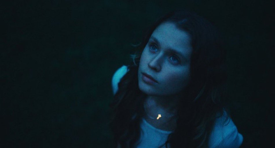 isaacfeldberg's tweet photo. THE STARLING GIRL, Laurel Parmet’s searing yet sensitive drama — starring the extraordinary Eliza Scanlen — about a 17-year-old’s complex coming of age in a Christian fundamentalist community, is now streaming on Paramount+. Criminally underseen last year, a strong feature debut. https://t.co/xbjKYJmO48