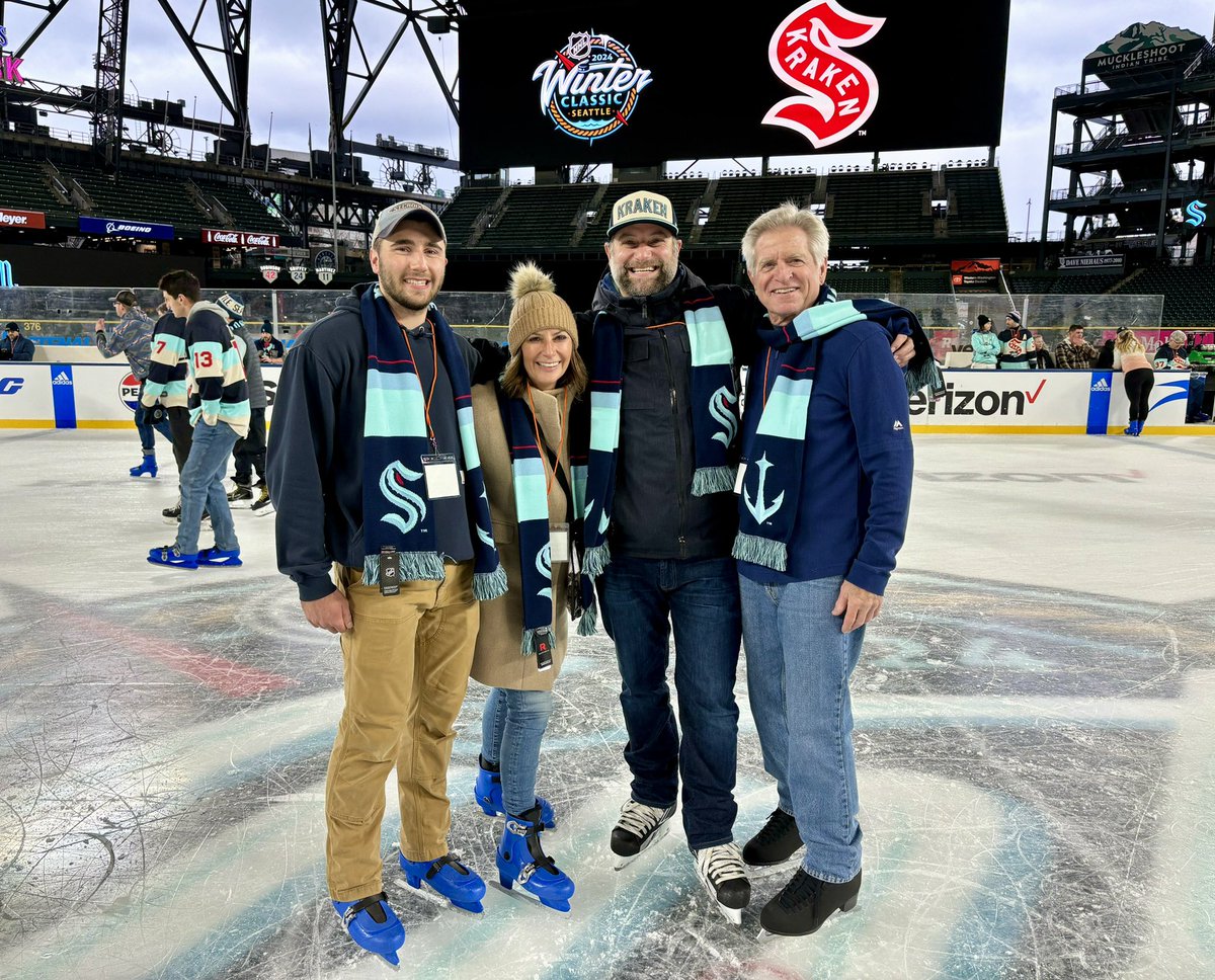 Amazing to skate on the Winter Classic ice with my pops <a href="/DanLewisNews/">Dan Lewis</a>, sister, and nephew.