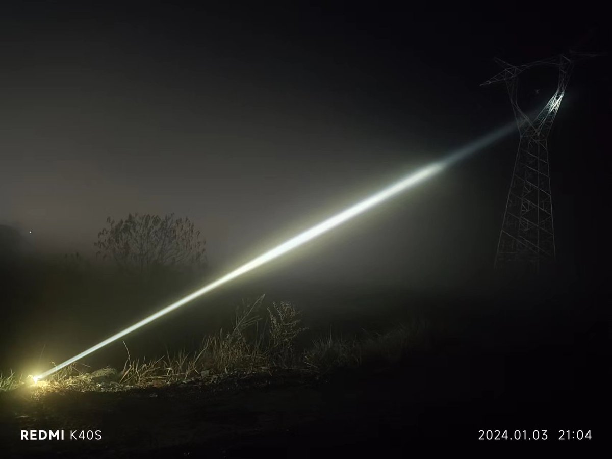 weltool's tweet photo. W5Pro in dense fog
#weltoolw5pro #weltool #lepflashlight #fog #densefog https://t.co/TOsHqhLYiS