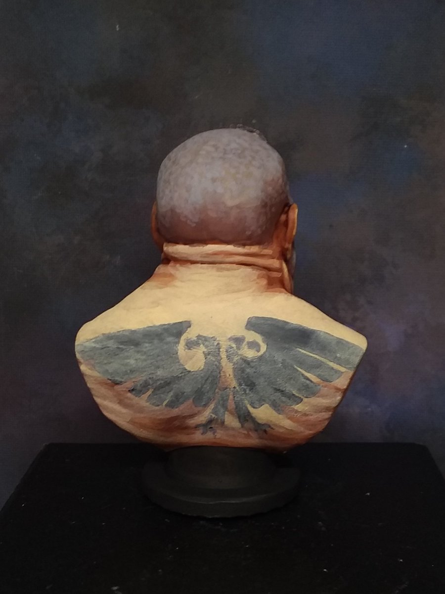 The Old Commander is what I'm calling this piece. 
Had the idea to put a tattoo on his back as it was such a large, blank area. First piece done in 2024! Many more to come!
 #buststatue #PaintingMiniatures #minipainting #twitchstreamer #twitchaffiliate
#Warhammer40K