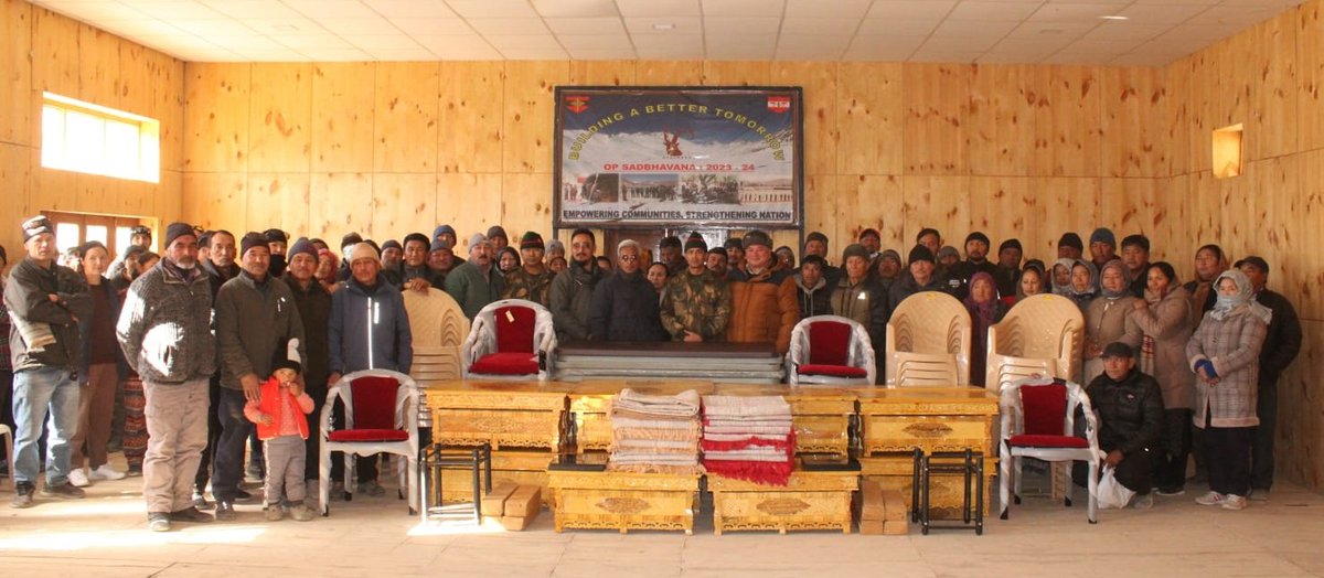 ZoyaAliKh's tweet photo. As the sun rose on the New Year, Team STALKERS made a new start for #Phyang village by furnishing their Community Hall.
The occasion was graced by the presence of Councillor, Sarpanch, Numberdaar & community members of Phyang village.
#ProgressingJk #Nashamuktjk https://t.co/GREGV8Stdr