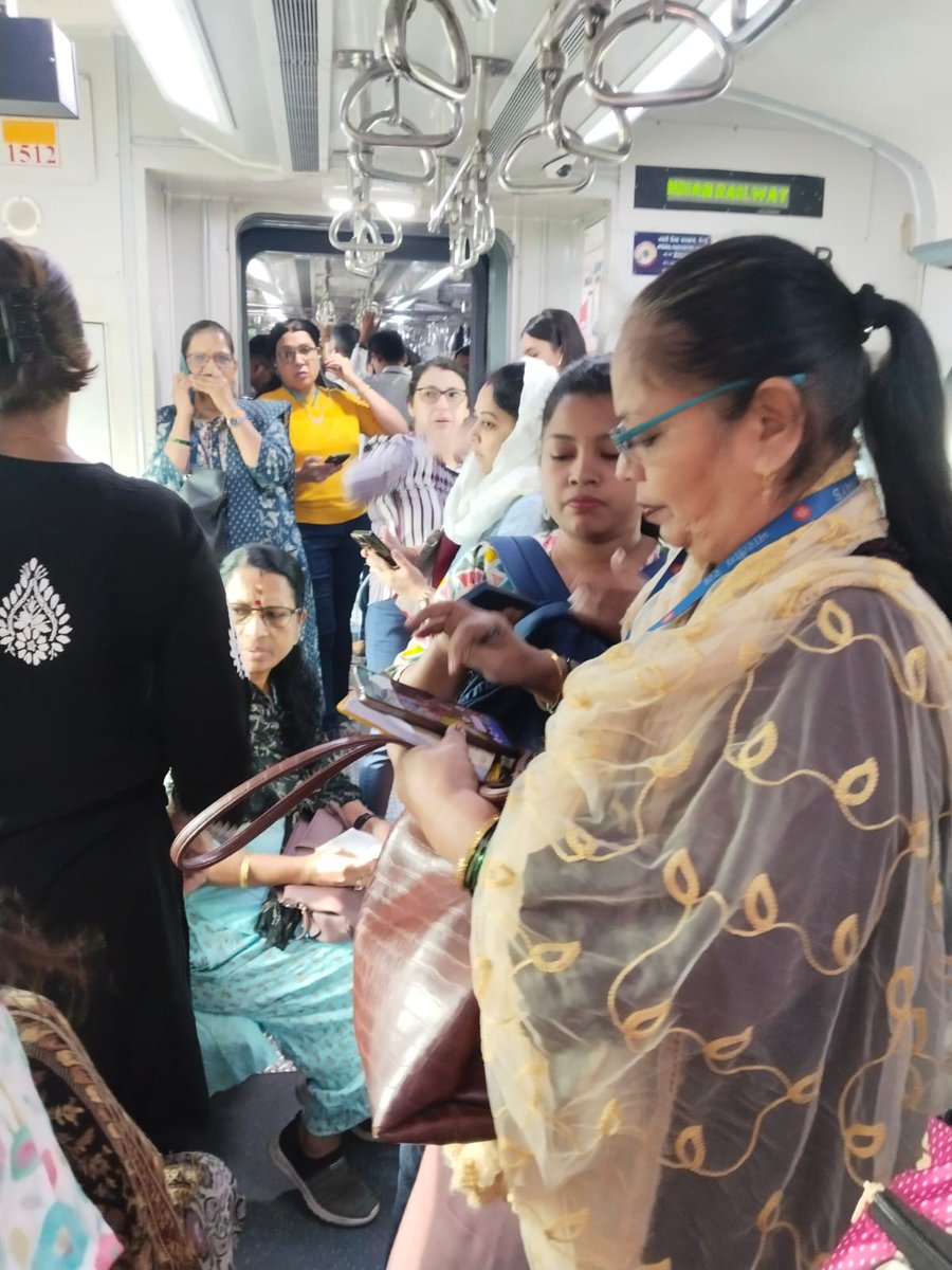 Sr DCM Mumbai CR tweet media