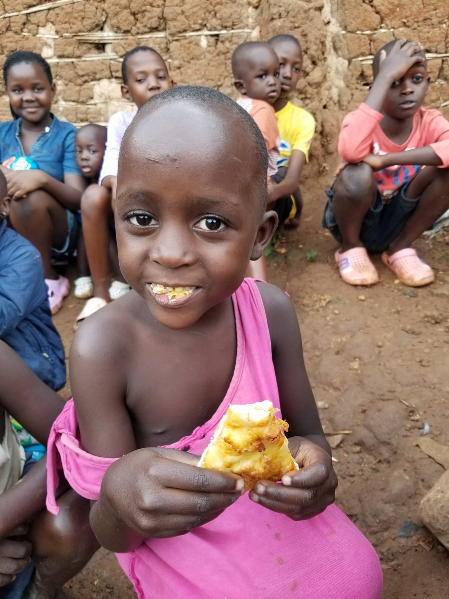 homefororphanss's tweet photo. Proverbs 19:17
Whoever is kind to the poor lends to the Lord, and he will reward them for what they have done. https://t.co/fYvMvO7CBt