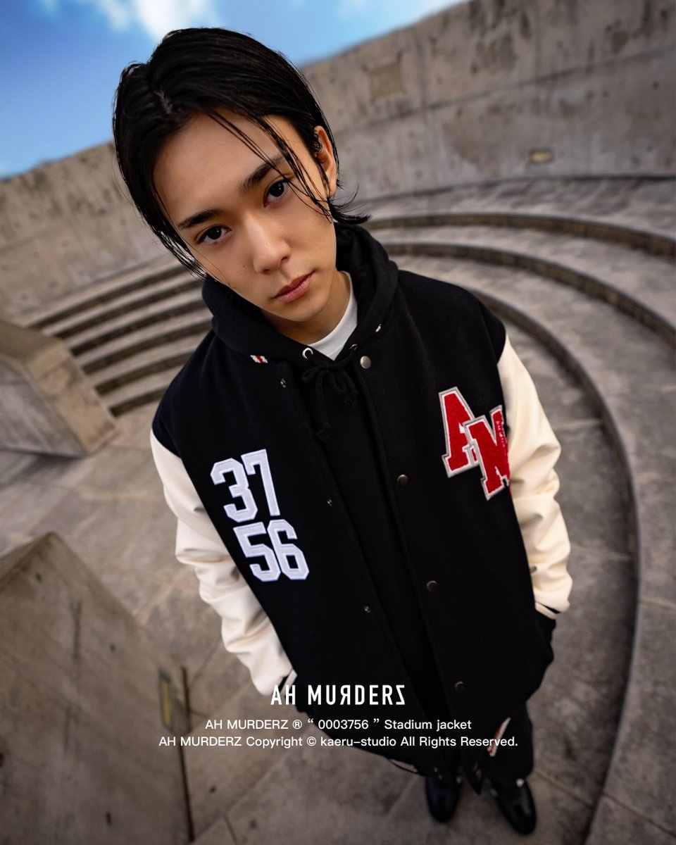 Ahmurderzjp's tweet photo. !!!!! 本日19:00発売 !!!!!
AH MURDERZ
“ 0003756 “ STADIUM JACKET
Color : RED / BLACK / BEIGE
Size : M / L / XL / XXL
Price : 36300 taxin
release : 2024.1.4 thu 19:00 先行 18:30
at : AH MURDERZ
数少ないアイテムです!!
お見逃しなく!!
#AHMURDERZ
#REDSPIDER
#STADIUMJACKET https://t.co/0R52N1LEXL