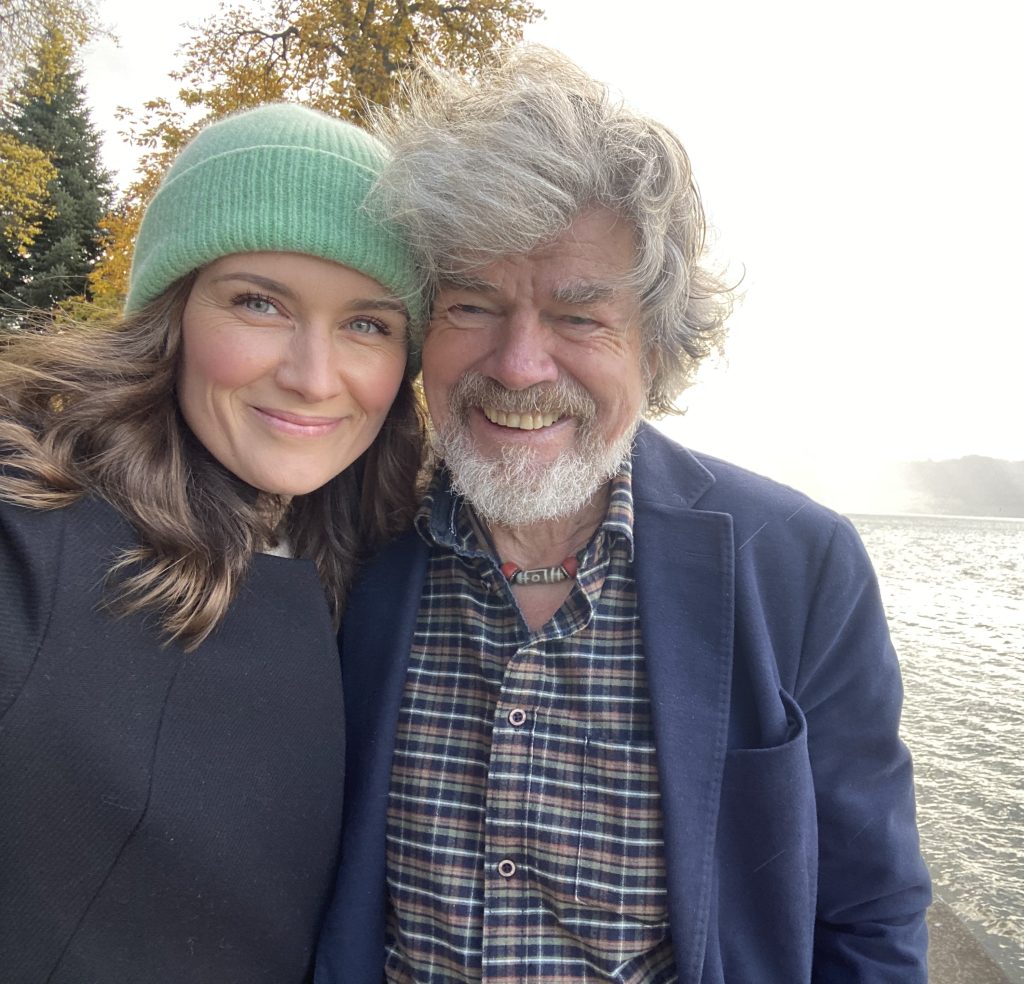 Sherpa07337944's tweet photo. Reinhold Messner e la moglie Diane Schumacher sono entrati a far parte del neonato Jack Wolfskin Brand Council e diventati membri del Discovery Team.
#brandcouncil #DianeSchumacher #JackWolfskin #ReinholdMessner #rewilding #altrispazi #Sherpa
https://t.co/YeIYddwdBm https://t.co/FuwHX3OY5o