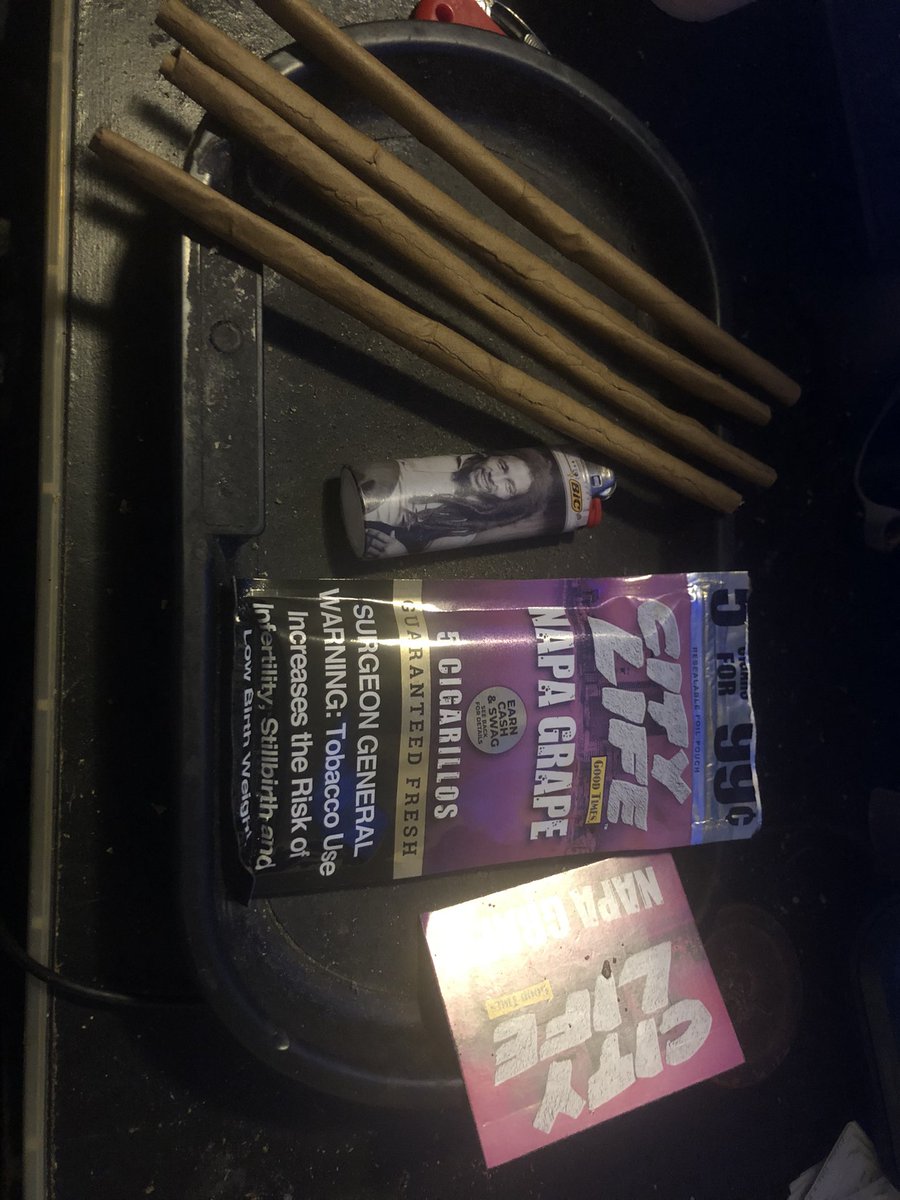 Mthomas951's tweet photo. Time to smoke some blunts and play some Madden tournaments stop by the stream and join this lonely guy we in here vibing. #Bitcoin #CannabisCommunity #420friendly #420gamer #Madden24 #Mmemberville #dadgamer #muthead #bluntlover #Live https://t.co/bTisnYxSIM