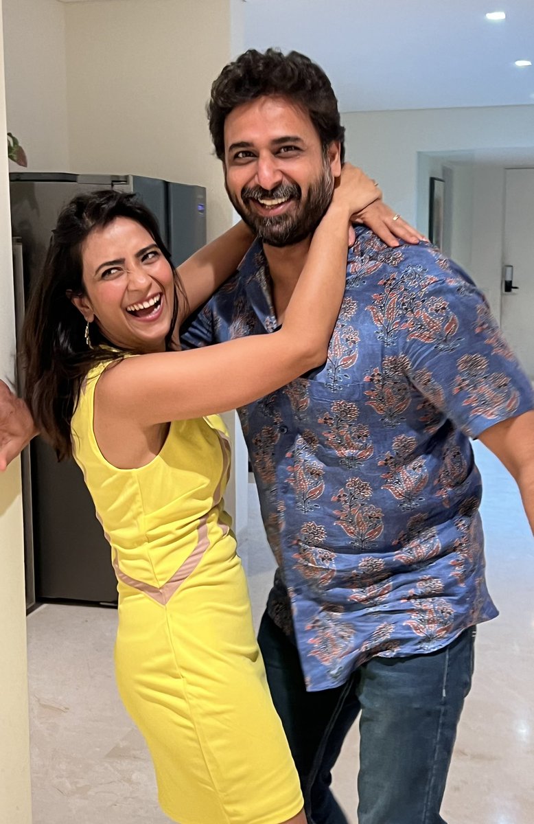 Aditidevsharma's tweet image. Happpyyyyy new year 2024 ♥️🤗
Wish it brings lots of positivity, good times , 
good health, peace n prosperity for everyone ⭐️💫
#year2024 plz be kind n niceee😘🌈
Thank you 2023 🙏🌸