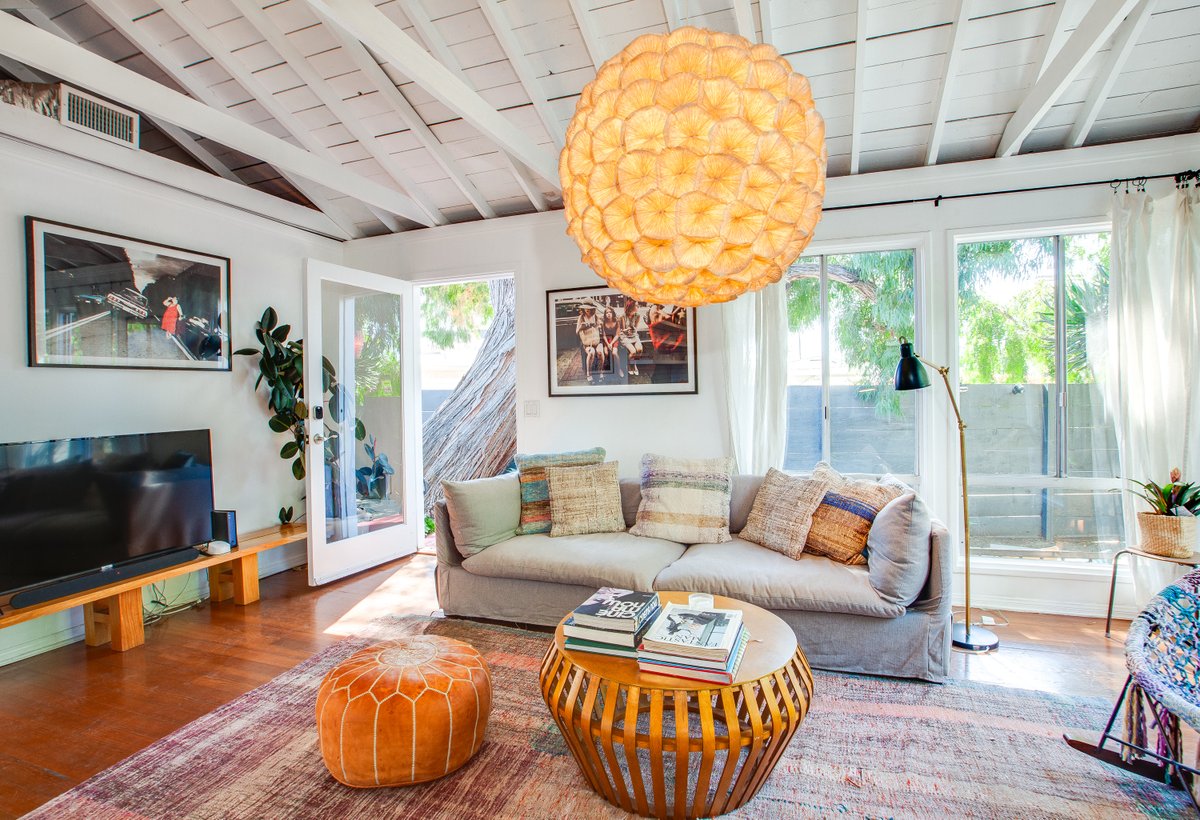 LukeGibsonPhoto's tweet photo. Photographed by Luke Gibson Photography

Cute Mid-century residence in Venice Beach, close to Abbot Kinney, that I shot for my Realtor client.

https://t.co/8FRtdUWqkM

 I'd love to be on your radar for your professional real estate photography needs

https://t.co/0cJgTCYaCn https://t.co/H1ph7RTGyM