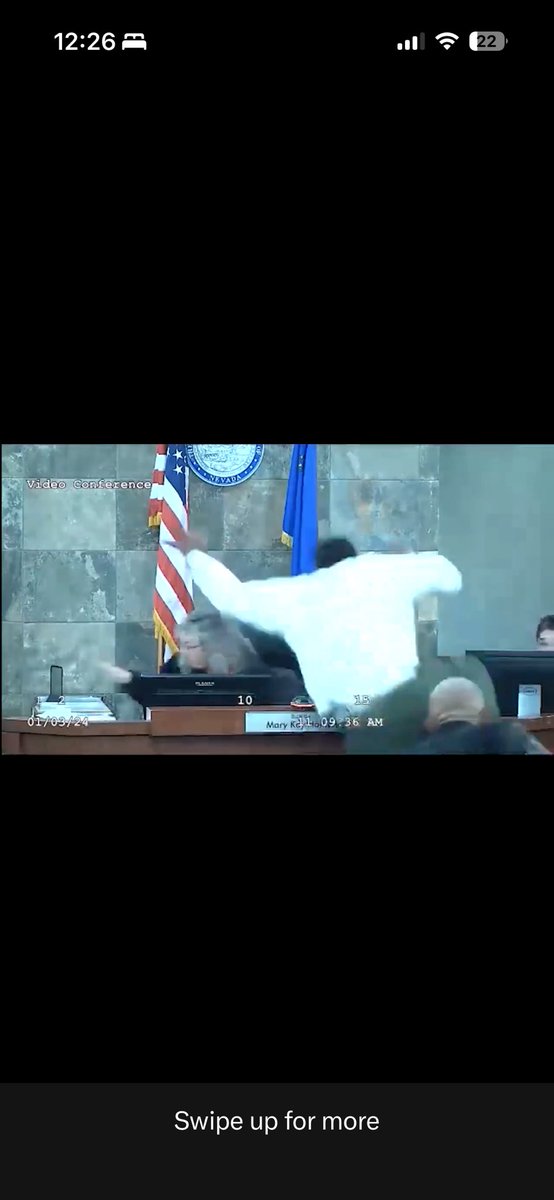 amazing_Nik8's tweet photo. @ChezyVaun 😩 why he look like the flying squirrel 🫢🤭 https://t.co/JE1wTsTcc6