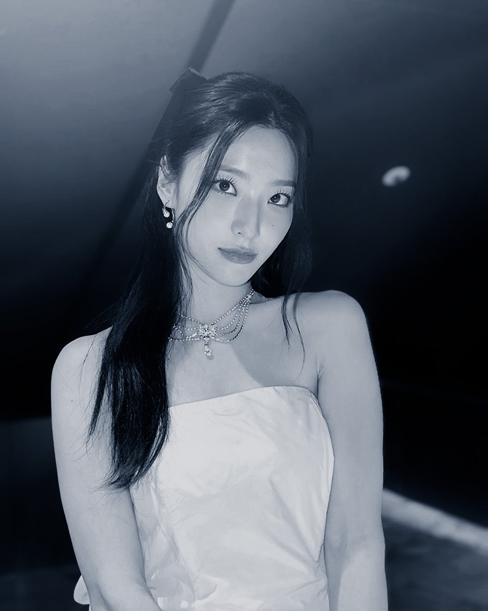 UGAHARl's tweet photo. ㅤ
Waving the mood this afternoon🍃
️️ ️️ ️️ ️️️️ ️️ https://t.co/WlVyRtPVnp