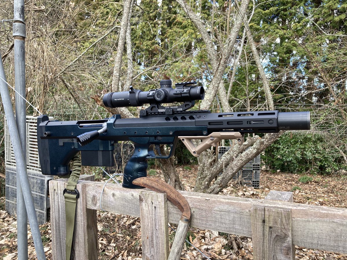 namba_36's tweet image. 時間が出来たので会社のスナおじと打ち合ってます！SRS初投入ですが、かなりいい感じです。音も静からしいです！現状0.４gより上しか使えないので押しゴム調整して0.３２くらいでも撃てるようにしたいです。今年もよろしくお願いします。

＃SRSA2
＃ボルトアクション
＃スナイパー
＃サバゲー