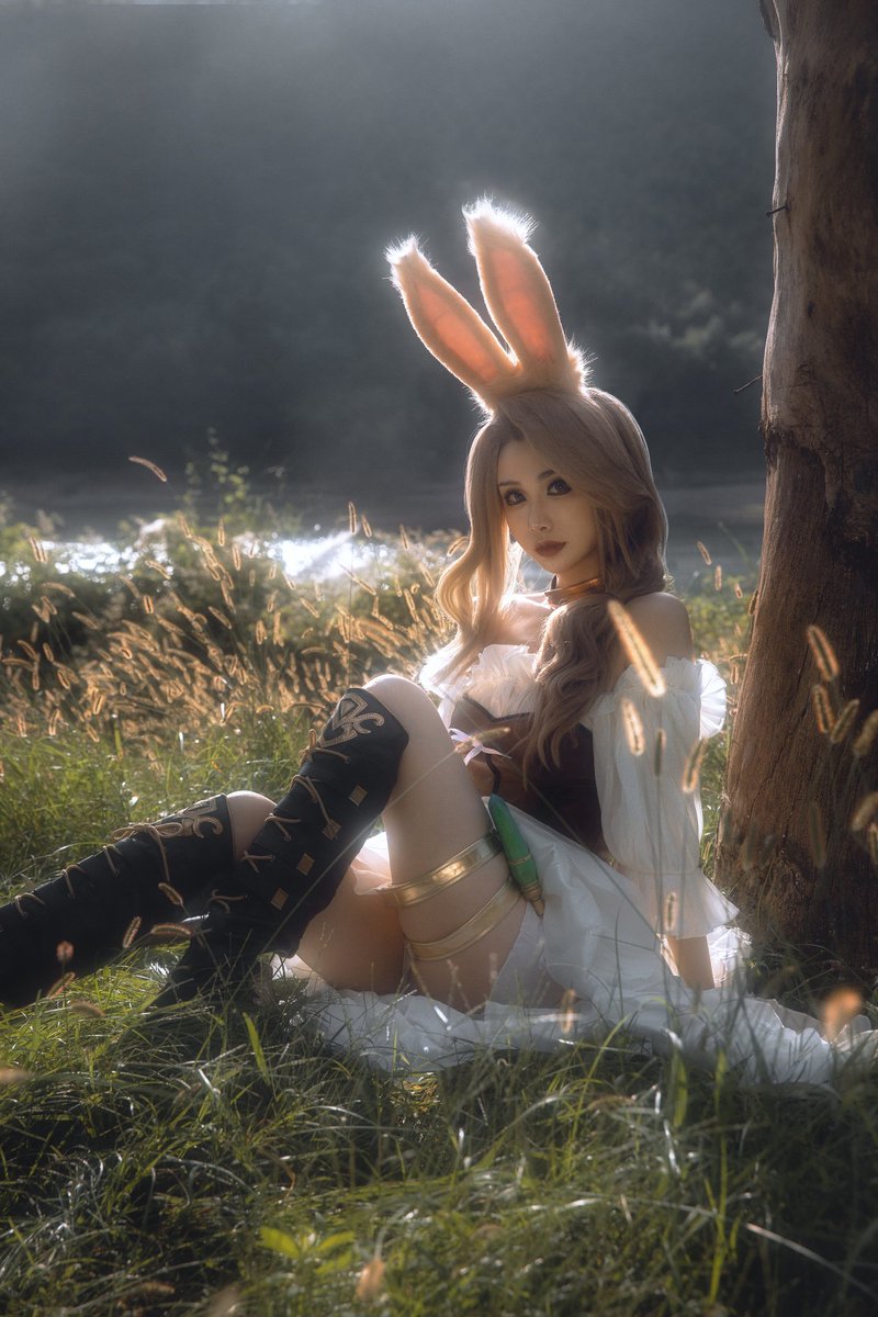 soooo pretty😎✌ Beautiful as a movie scene💐💐 #FFXIV #FF14 #cosplay #コスプレ #ヴィエラ #Viera