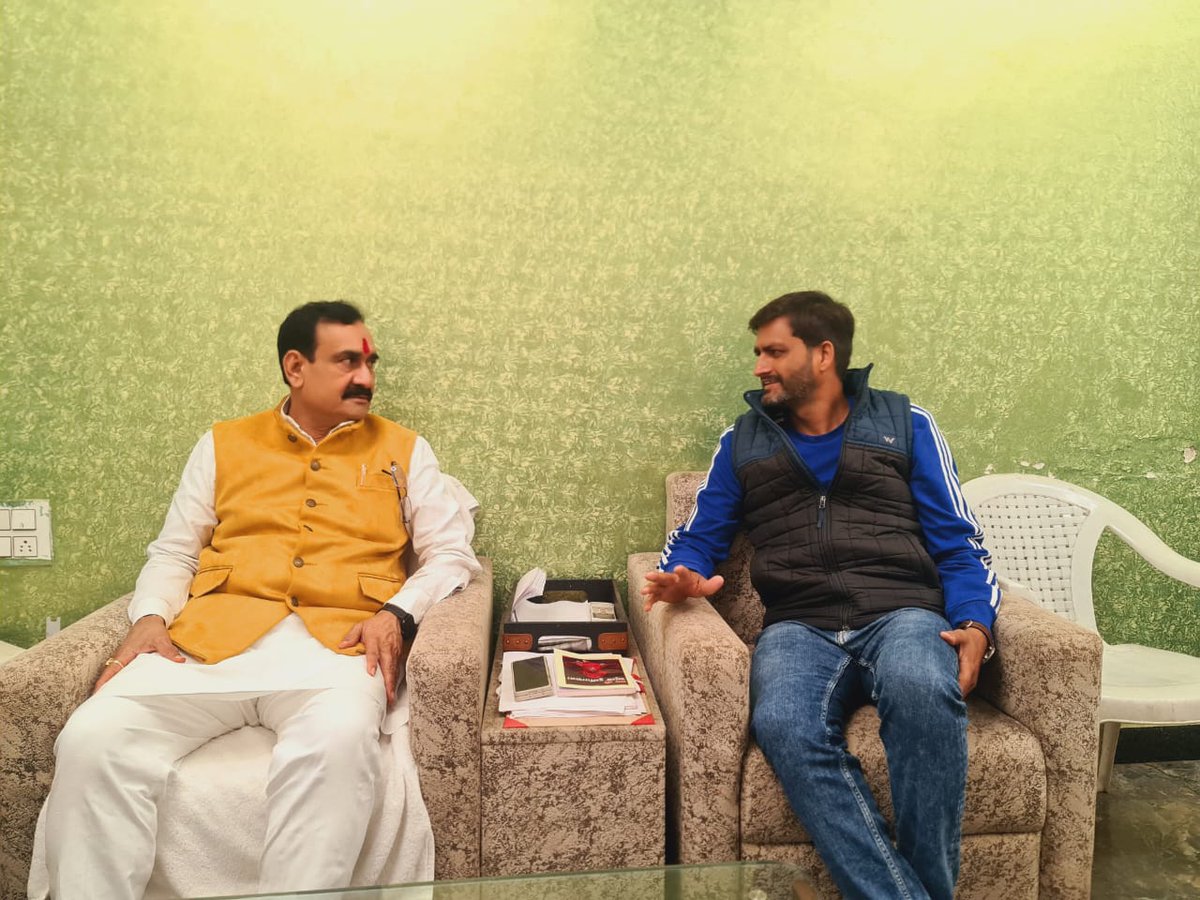 पूर्व विधायक एवं मप्र युवक कांग्रेस कमेटी के पूर्व अध्यक्ष प्रिय अनुज श्री <a href="/KunalChoudhary_/">Kunal Choudhary</a> जी ने आज निवास पर आकर सौजन्य भेंट की।
मॉ पीतांबरा आपको सदैव स्वस्थ प्रसन्नचित्त रखें ।