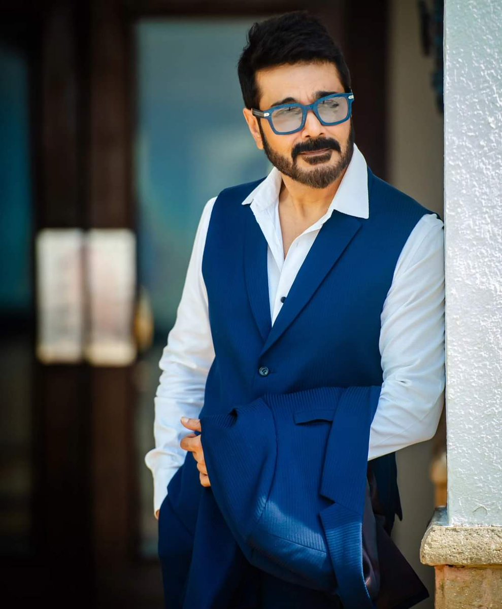 AvijitK72337950's tweet photo. New Look এ আমাদের সকলের প্রিয় #বুম্বা_দা 😍
#Look #NewLook #Challenge #LooksChallenge #LooksChallenge2024 #BumbaDa #ProsenjitChatterjee #TollywoodKing
@prosenjitbumba
@pfcprosenjit
#TeamPFC https://t.co/lGAUpGaiYf
