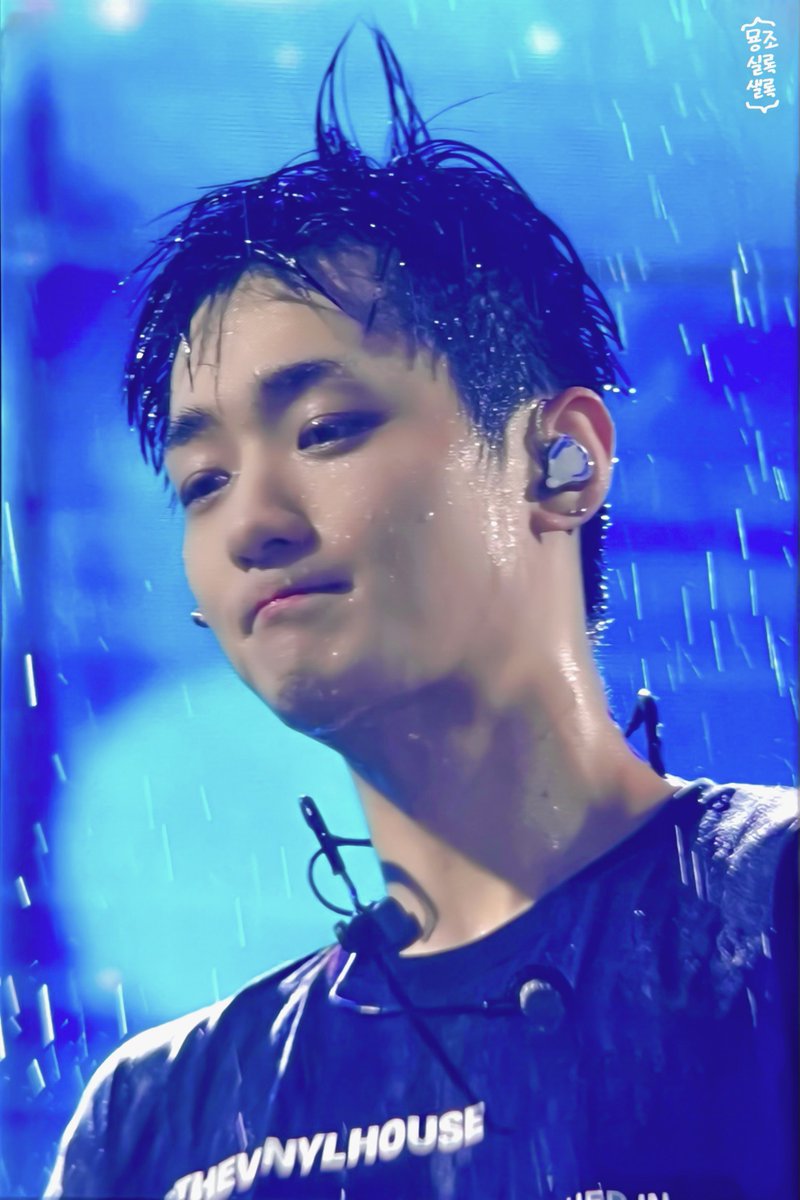 Credits: vr_myongjsl 

{ #YONGSEUNG #용승 #베리베리 #VRVR <a href="/the_verivery/">VERIVERY_OFFICIAL</a> <a href="/by_verivery/">VERIVERY</a> }