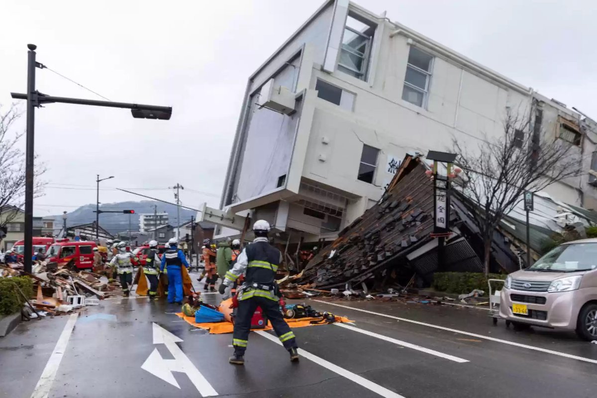 SearchRapusia's tweet photo. Can a super earthquake be predicted?   https://t.co/0iOP3sdWQL https://t.co/jNNaIQe8cy