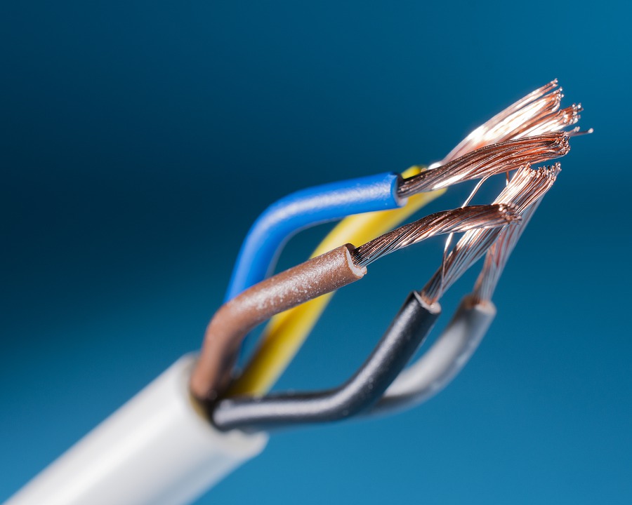BluebirdPty's tweet photo. Do not hesitate to contact us for all your electrical needs, you can reach us on 0718335361. #electrician #electricalrepairs #electriciangauteng #electrical #electricity #electric #power #technology https://t.co/gJWOzn3XKW