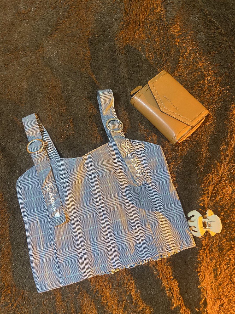 umayessss's tweet image. #bajuthrift lucu, pengiriman bekasi, minat? Dm ig @rmishoppp😉 #LavanyaBJ #PDCWorldChampionship #PerusakNU