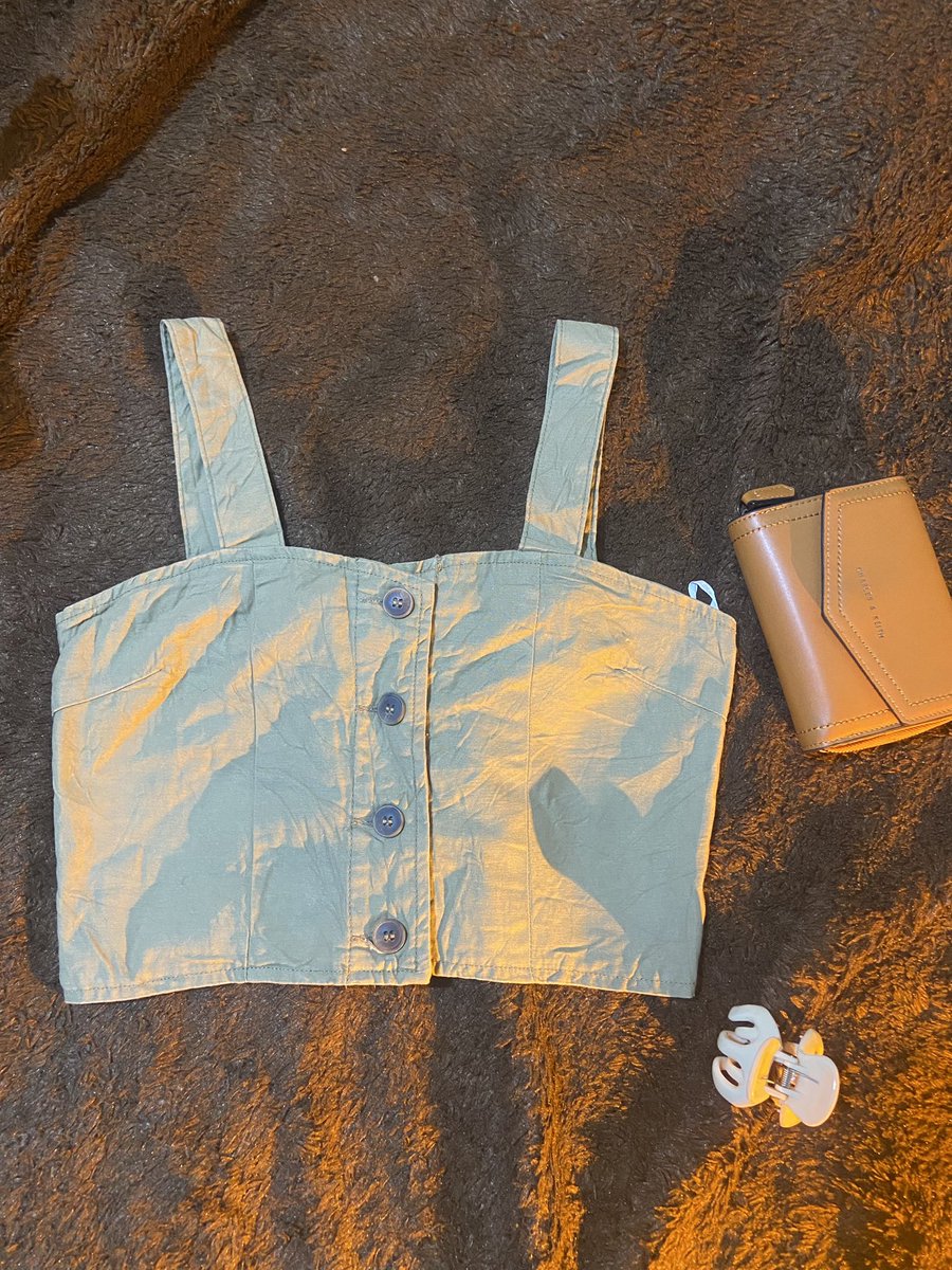 umayessss's tweet image. #bajuthrift lucu, pengiriman bekasi, minat? Dm ig @rmishoppp😉 #LavanyaBJ #PDCWorldChampionship #PerusakNU