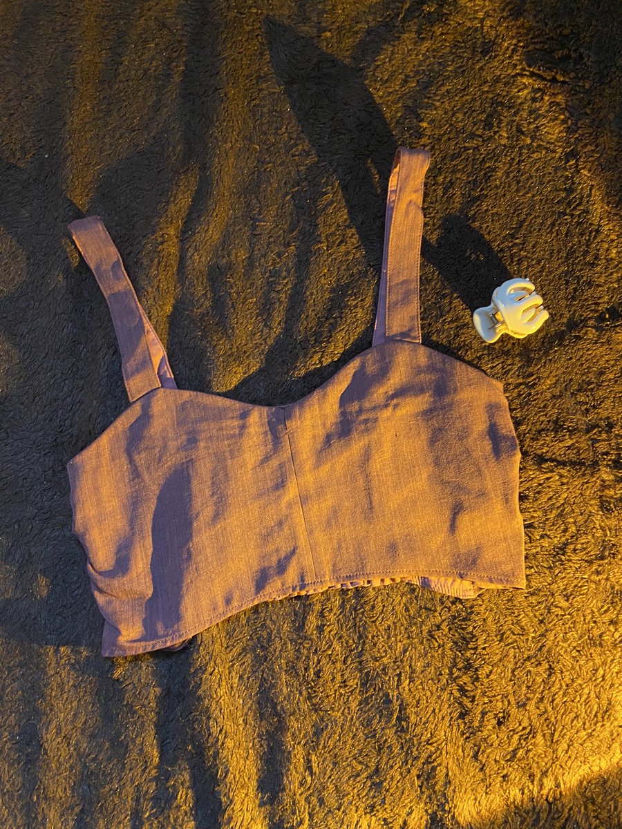 umayessss's tweet image. #bajuthrift lucu, pengiriman bekasi, minat? Dm ig @rmishoppp😉 #LavanyaBJ #PDCWorldChampionship #PerusakNU