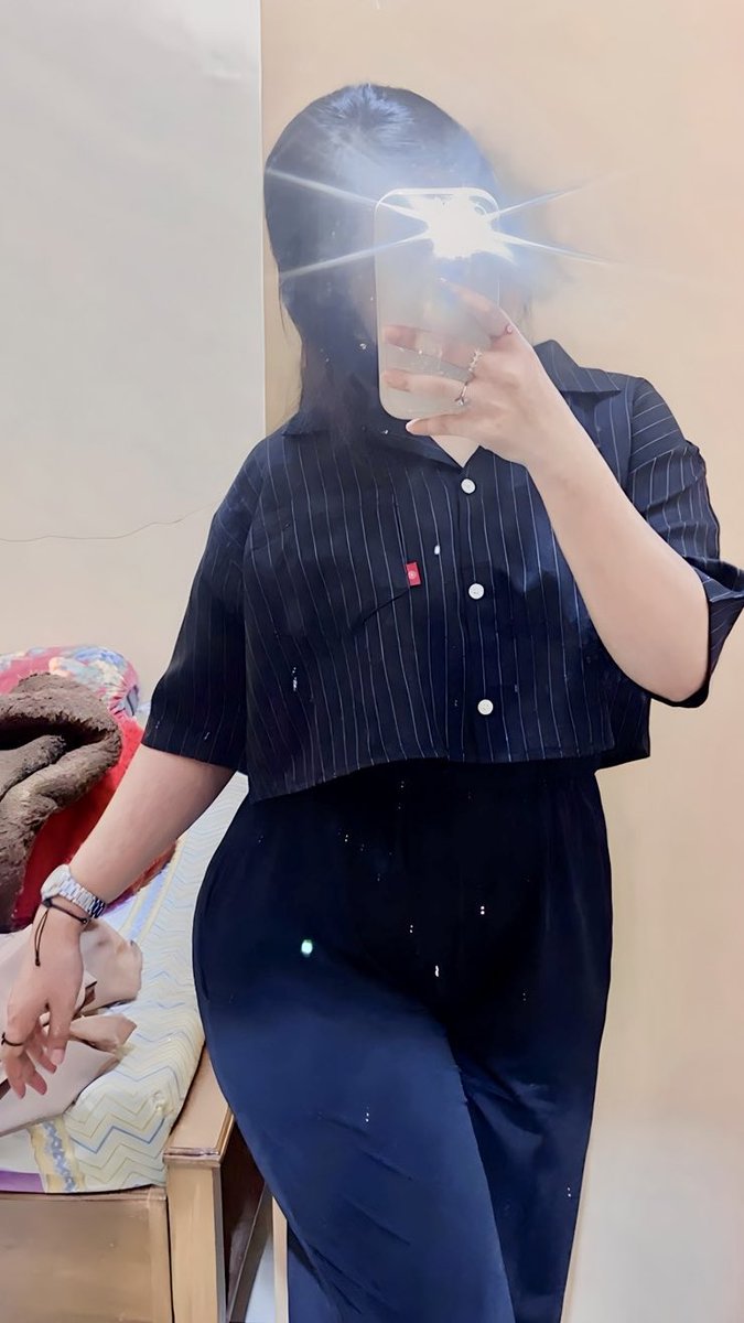 umayessss's tweet image. #bajuthrift murce cuma 25k, pengiriman bekasi. Minat? Dm ig @rmishoppp #GalaxyS23giveaway #INDvsSA