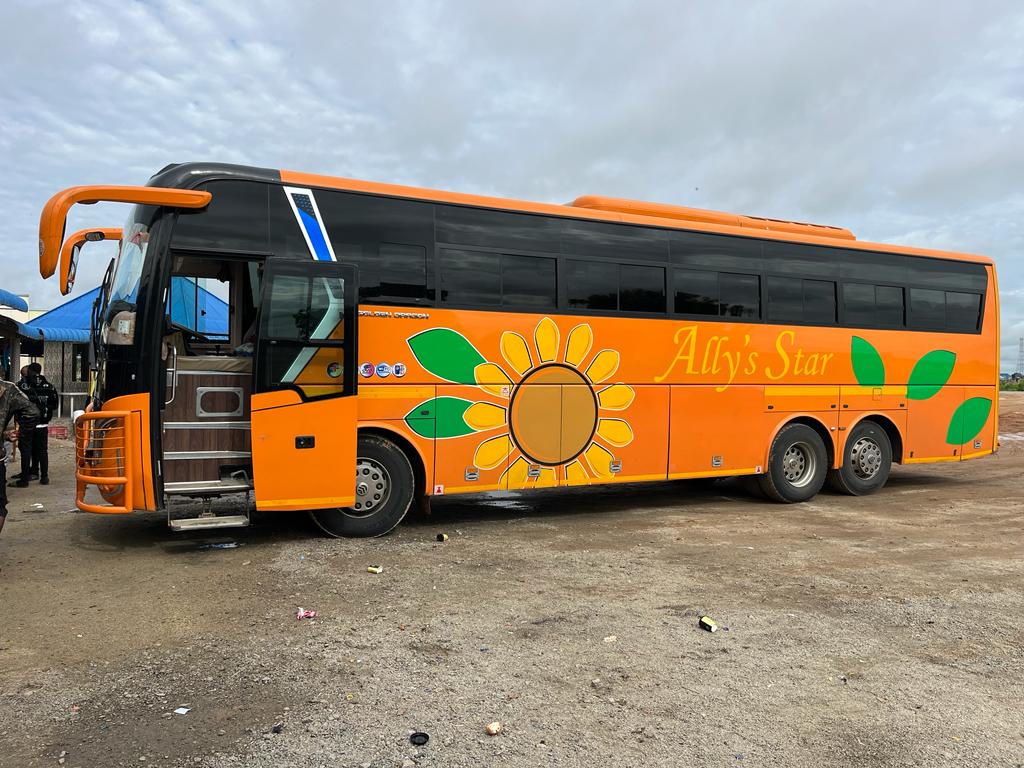 #Aladin

✍️ Kutoka Mwanza - Shinyanga - Singida - Dodoma hotelini OUT.. 09:42am. Mizaha yote ijiandae na mikando.