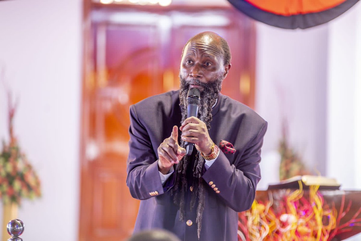 KoechRedempta's tweet photo. Ever since THE LORD sent us THE TWO MIGHTIEST PROPHETS, then we have witnessed what is meant by #TheGreatestMoveOfGod because the cripples are walking as per THEIR command without stepping out of their residence, and many other wonders happening!! https://t.co/MCVvXoELOB