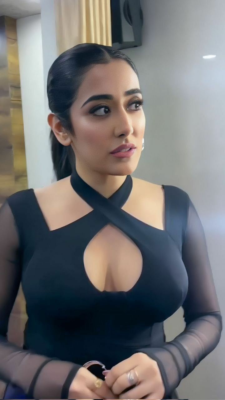 GC-tZVjWgAEj1G9?format=jpg&name=large