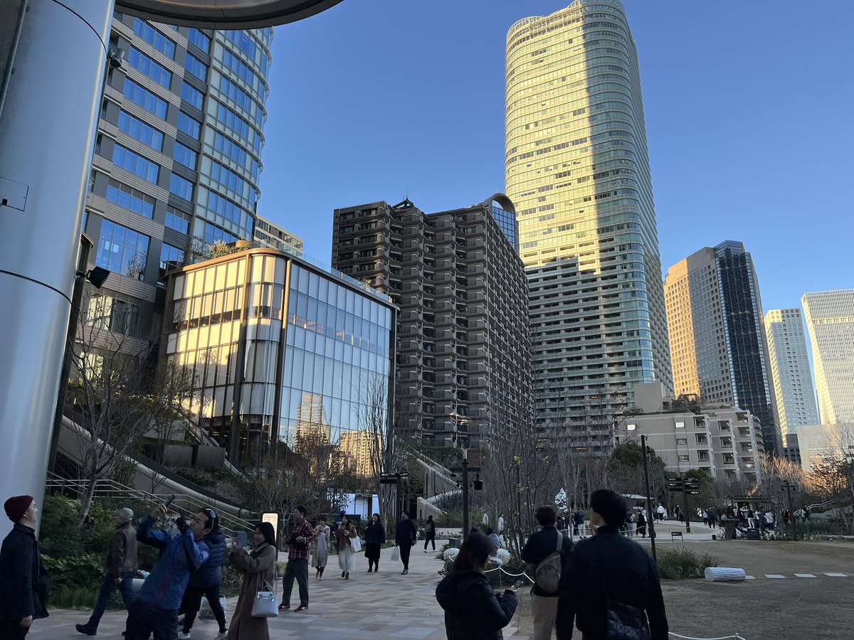 麻布台ヒルズに来た。