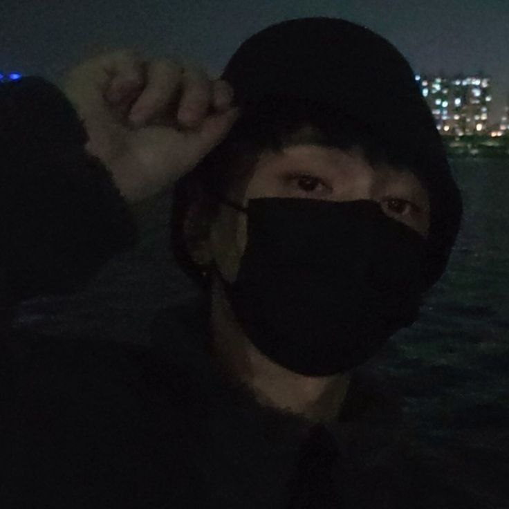 xcheryxx's tweet photo. a #jaywon au.

two broken hearts who met in an unknown place. where one wants to escape the toxic household he's facing, and he meets the other who wants to run free from the pain he's receiving. will they be able to help and heal each other in this toxic environment? https://t.co/0nyvMtnr16