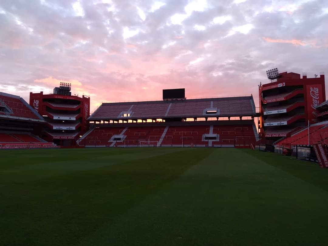 - ¿Te gustaría ver el amanecer en el lugar más lindo del mundo?

*Enviar*