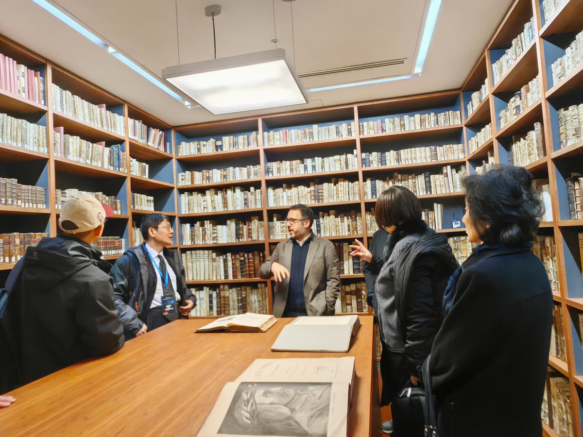 We're honored to have hosted Antai College's Journal of Management Analytics Editorial Board Meeting, a symposium dedicated to shaping the dialogue on global AI and data analytics, and whose board will count on a member of #Esade's faculty.  Professor <a href="/marctorrens/">Marc Torrens</a> remarked, "Our