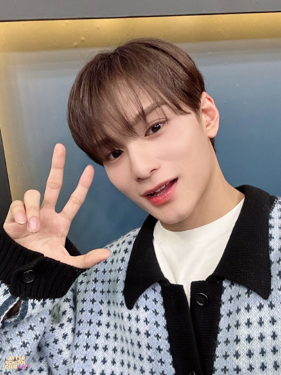 arirang_ASC's tweet photo. [XODIAC]
⠀
🐉청룡의 해🐉
더 높이 비상할 루키 - !
XODIAC과 함께한 오늘의 ASC✨
우리 멤버들 그리고 열심히 응원해 준
소블리스 여러분 모두 모두 감사합니다🫶🏻
그럼 우리는 다음 컴백 때 만나요💕
⠀
#XODIAC_ASC #XODIAC @XODIACOfficial https://t.co/tInjx43s7o