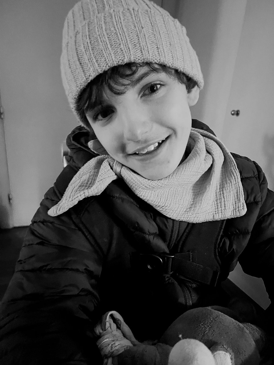 PierreCaire's tweet photo. Hay personas q me suelen decir q me admiran, no busco admiración, pero si el respeto y la inclusión hacia Bruno y hacia los niños y niñas q como él nacen en desventaja en un sociedad q en pleno siglo 21 sigue sin estar preparada para ellos

#PluriDiscapacidad
#YoExisto 
#Derechos https://t.co/79WkgV7BB7