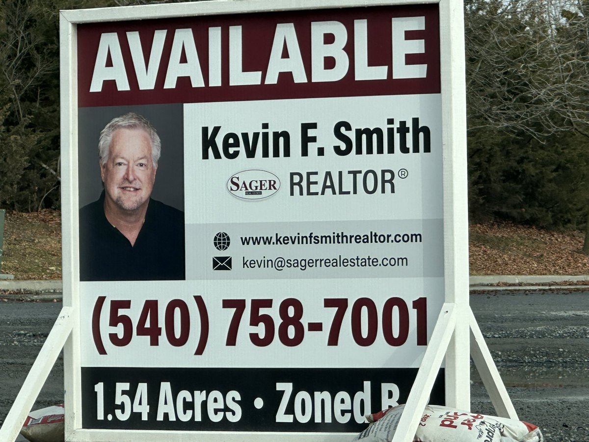 Hey <a href="/KTLAMorningNews/">KTLA 5 Morning News</a> , did you know Sam is moonlighting as a realtor in Virginia? Shocking!! 🤣🤣