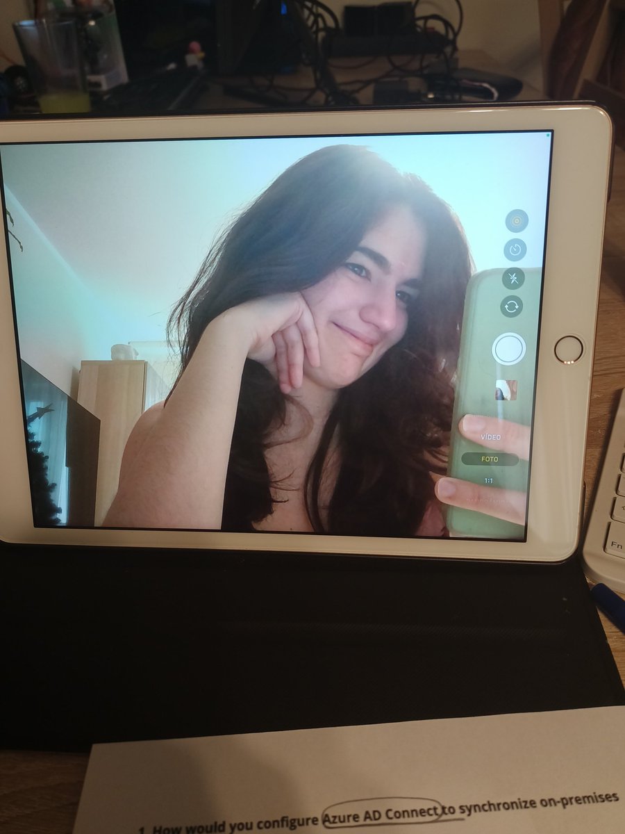 marileng's tweet photo. Lo que yo llamo corte a capas en los interneses se le llama corte butterfly. https://t.co/LLwZ4XmvW0