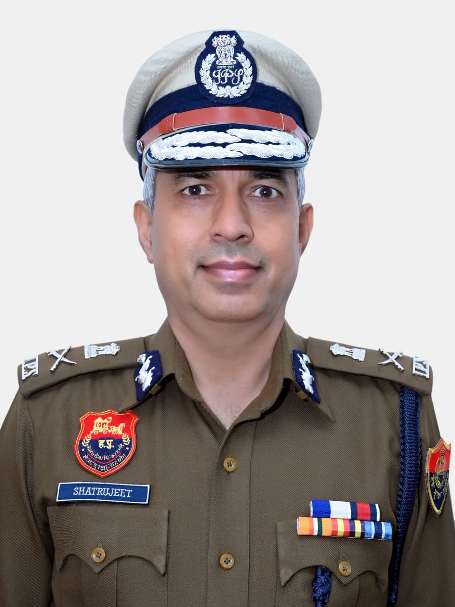 police_haryana's tweet photo. #Haryana के पैट्रोल पंप संचालक हो जाएं सावधान, किसी भी व्यक्ति से डिजीटल माध्यम से राशि लेकर नकदी देने से बचे।#साइबर अपराधी फ्रॉड करके पैट्रोल पंप संचालको से संपर्क कर फ्रॉड की गई राशि कर रहे हैं कैश, जिला नूंह का मामला आया सामने। @ssk303
@cmohry
@DGPHaryana
@anilvijminister https://t.co/x1Gu3Rz5kW