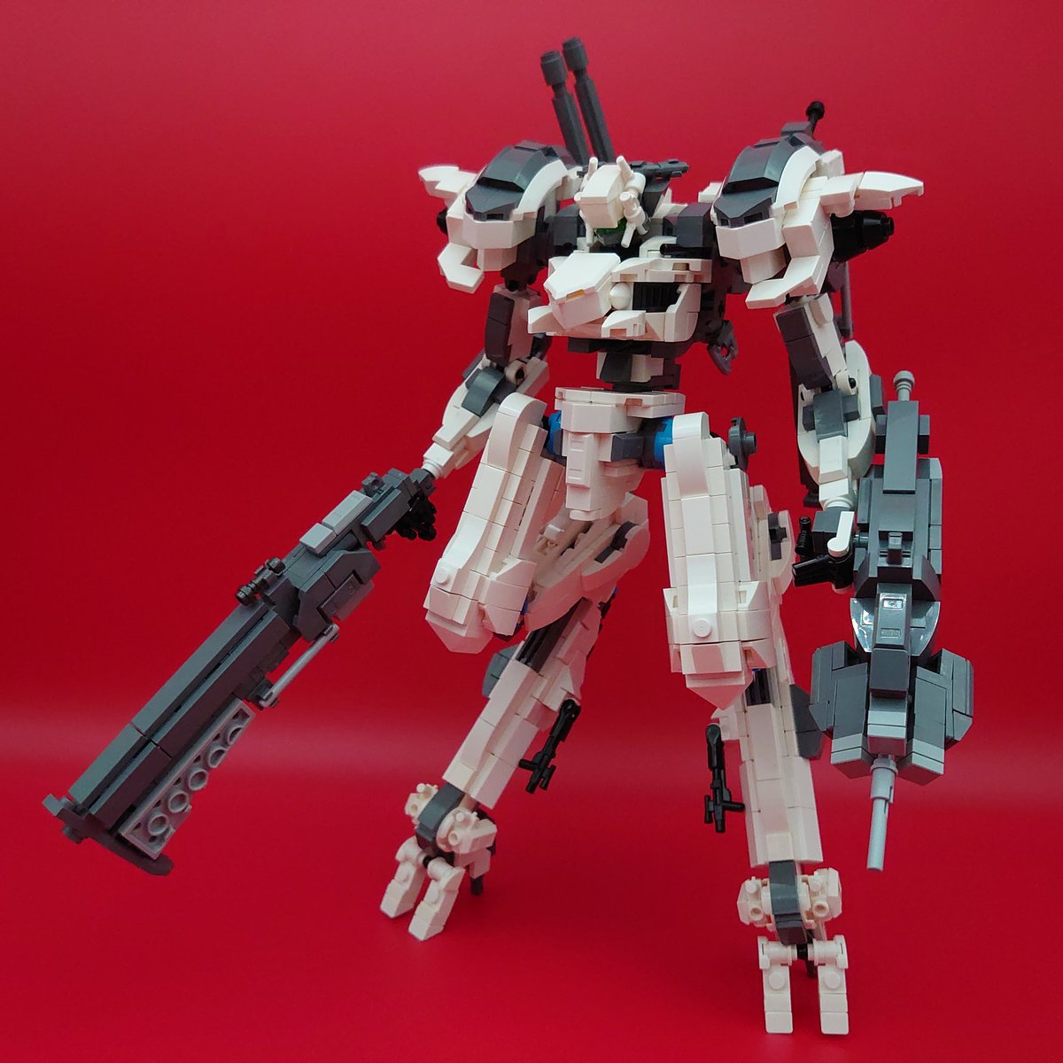 cts820's tweet photo. AC アラウンドサンダウン

アーマードコア6で使用している自機を再現しました。

#アーマードコア6
#ARMOREDCOREVI
#LEGO
#レゴロボ https://t.co/edqv6P066p