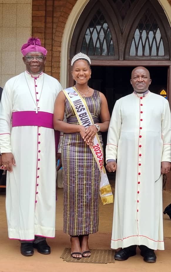 Miss Bunyoro 2024 <a href="/kobusingestell6/">kobusinge stella Abwooli</a> starts New year with Blessings from the Bishop of  Bunyoro Kitara Diocese,Rev Samuel kahuma Abwooli at st.peters Cathedral,Hoima City.
The Bishop  invited her to the youth prayers which shall be held on Saturday 6th Jan at St.peters Cathedral.