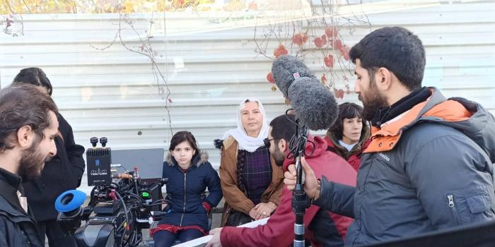 Politik_Azad's tweet photo. Ardîn Dîren bi derhêner Mazlûm Baran re li ser sînemayê û ziman peyivî: Sînema Xewnan nade jibîrkirin!
https://t.co/KSsmiiIRA6

Alternatîf
https://t.co/yBm1jtvM2M https://t.co/UEfsChRlEM