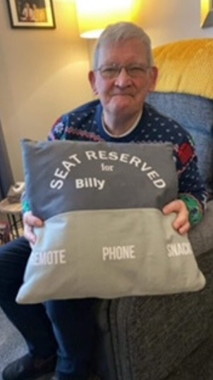 StAnnesCom's tweet photo. Christmas at our Portland Avenue service was amazing!  Our clients had such a good time. The food was cooked to perfection, and the smiles on everyone's faces were priceless!  #Christmas #joy #PerfectFeast #food #care #support #charity #seaham #durham #sunderland https://t.co/U4S4AqDl6Y
