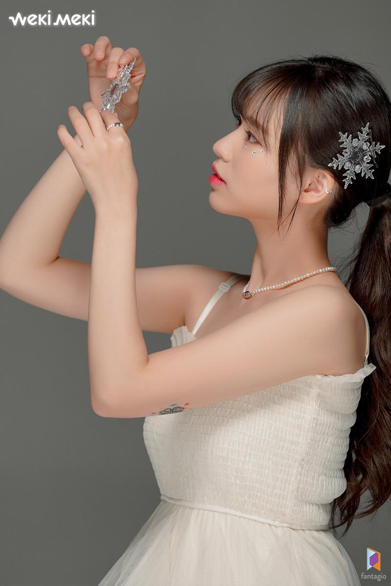 ellyfiles's tweet photo. (5) #엘리 #ELLY #위키미키 https://t.co/8ApqfjHypr