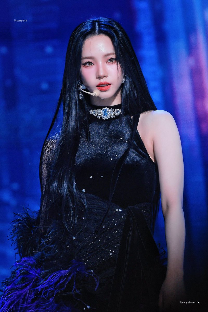 DreamyIn_It's tweet photo. 231231 🦋
#AESPA #æspa #KARINA #에스파 #카리나 https://t.co/FC3hazke9D